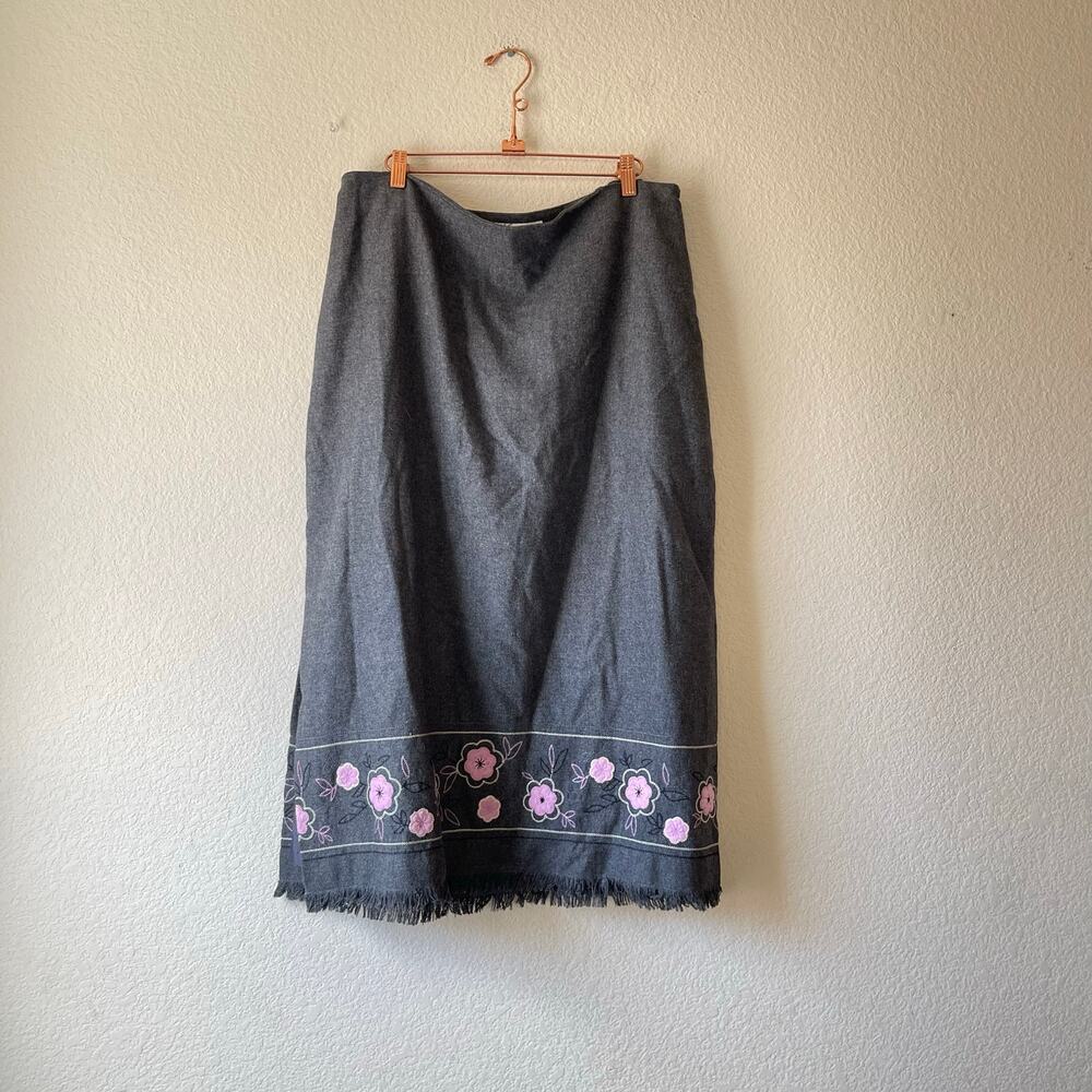 Vintage 90s grey wool blend floral embroidered midi skirt with fringe size 16w